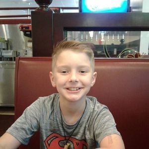 Meet your Posher, Hallie